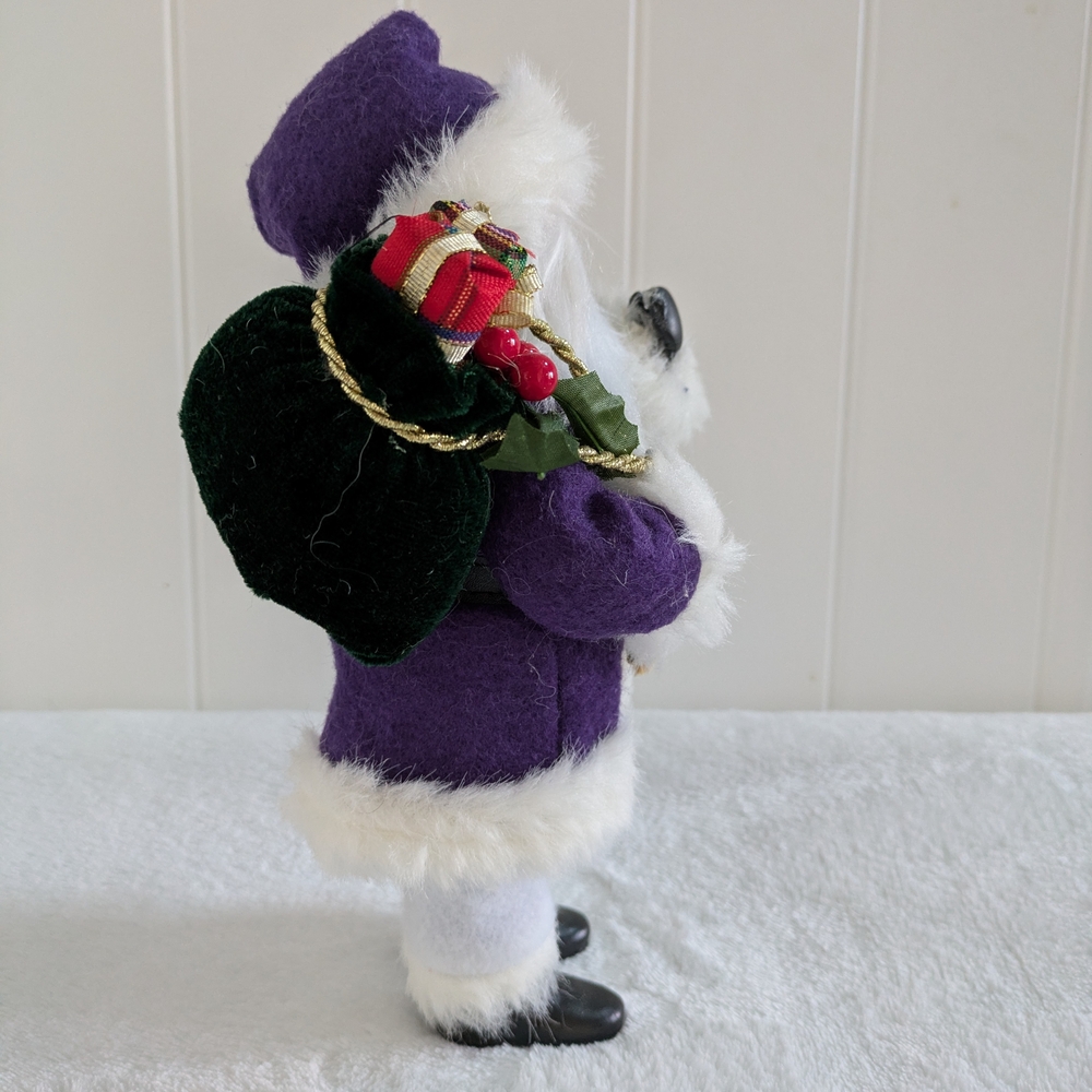 Santa Claus Figurine - Picture 2 of 5